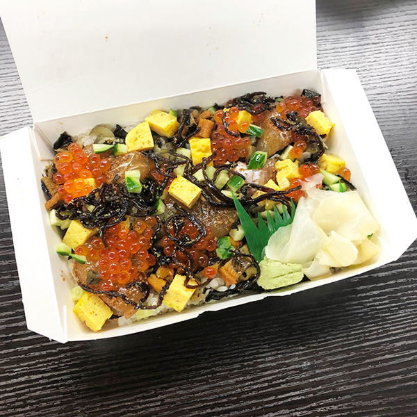 築地場外編 コロナ自粛 応援グルメ テイクアウト 自家製海鮮丼 出版社のダイヤモンド社が主催する ダイヤモンド経営者倶楽部 築地場外編 コロナ自粛 応援グルメ テイクアウト 自家製海鮮丼 出版社のダイヤモンド社が主催する ダイヤモンド経営者倶楽部