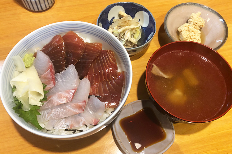 1000回以上通ってまとめた 築地場外市場 食べ歩きグルメ ランチ 21 22年 出版社のダイヤモンド社が主催する ダイヤモンド経営者倶楽部