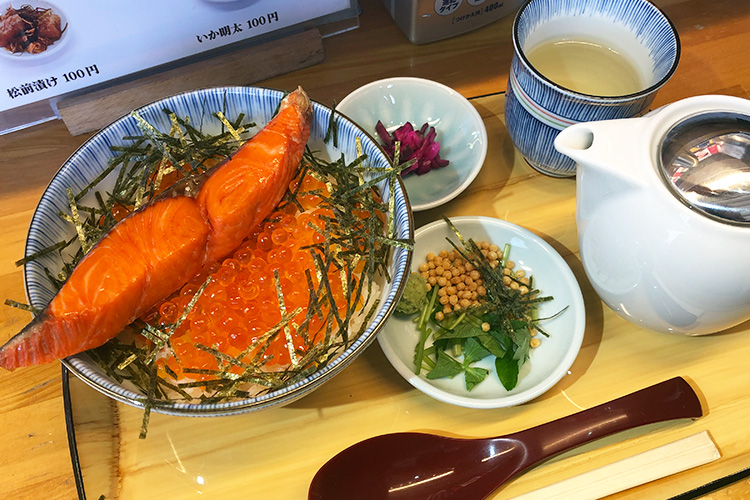 1000回以上通ってまとめた 築地場外市場 食べ歩きグルメ ランチ 21 22年 出版社のダイヤモンド社が主催する ダイヤモンド経営者倶楽部