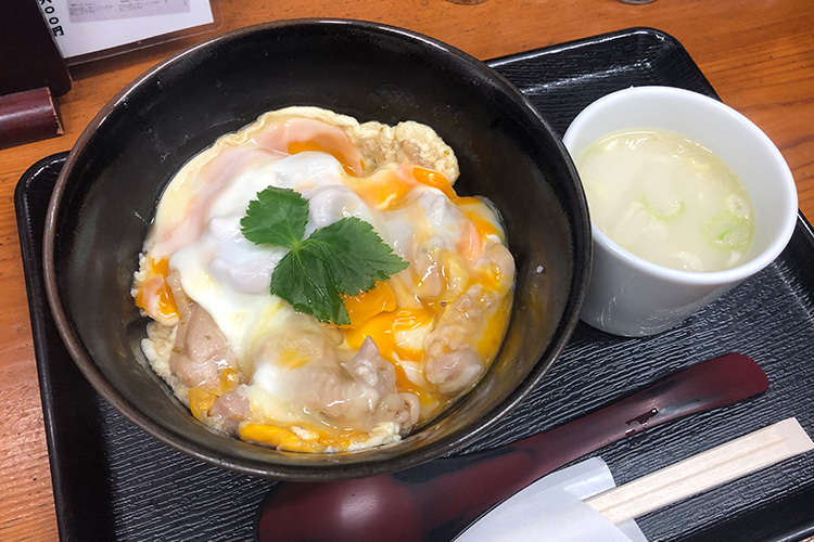 1000回以上通ってまとめた 築地場外市場 食べ歩きグルメ ランチ 21年度版 出版社のダイヤモンド社が主催する ダイヤモンド経営者倶楽部 1000回以上通ってまとめた 築地場外市場 食べ歩きグルメ ランチ 21年度版 出版社のダイヤモンド社が主催する ダイヤモンド経営者倶楽部