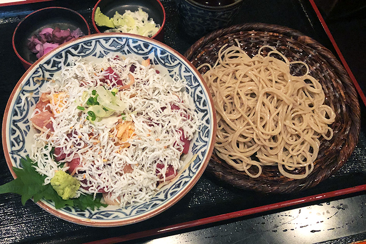 1000回以上通ってまとめた 築地場外市場 食べ歩きグルメ ランチ 21年度版 出版社のダイヤモンド社が主催する ダイヤモンド経営者倶楽部 1000回以上通ってまとめた 築地場外市場 食べ歩きグルメ ランチ 21年度版 出版社のダイヤモンド社が主催する ダイヤモンド経営者倶楽部