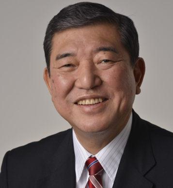 石破　茂 氏